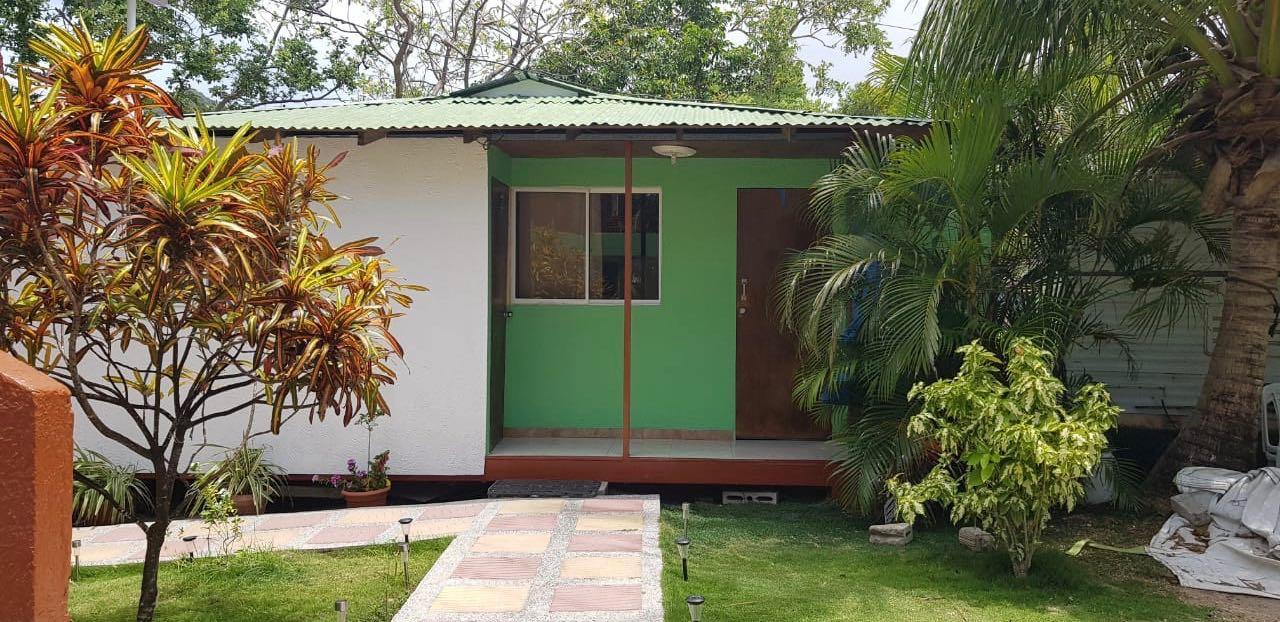 Posada Valerie Hotel Archibolds Exterior foto