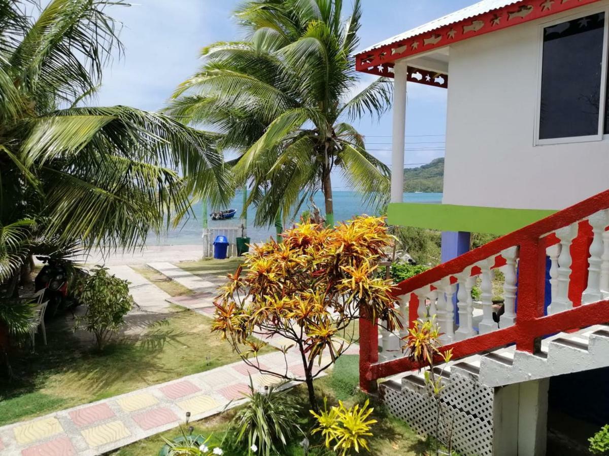 Posada Valerie Hotel Archibolds Exterior foto